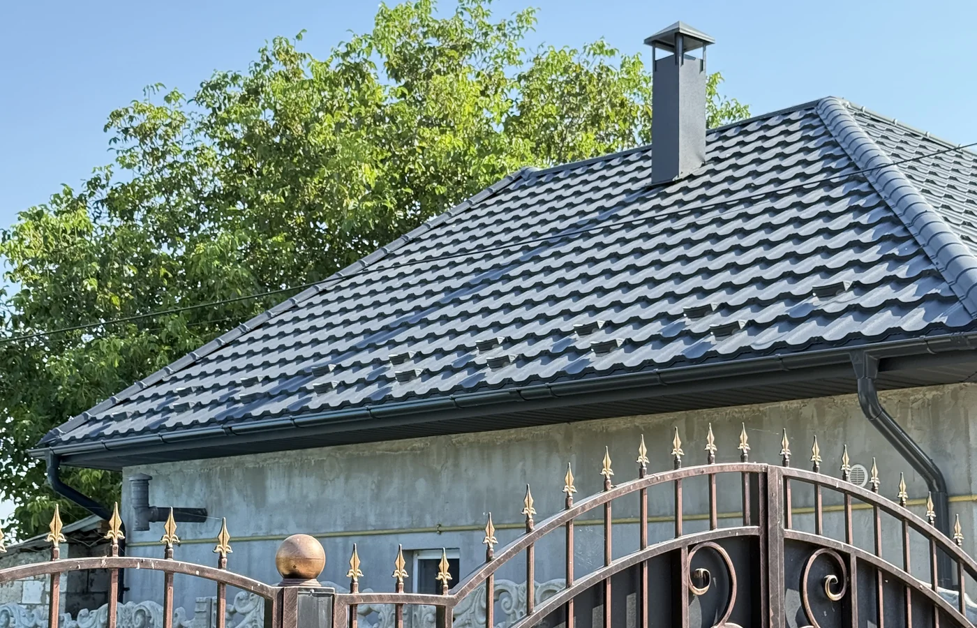 Țiglă metalică dublu-modulară Artica V-Matt 7024